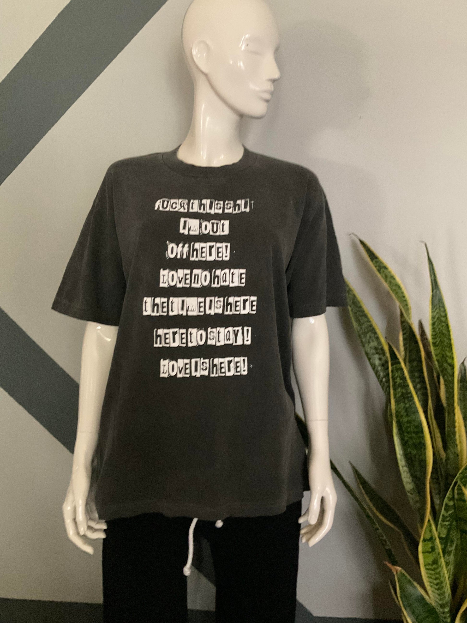 This T-Shirt is crafted with a sustainable, printed cotton fabric. It features an oversized fit for maximum comfort. Its high-quality construction ensures durability and longevity, making it a shirt you can rely on.