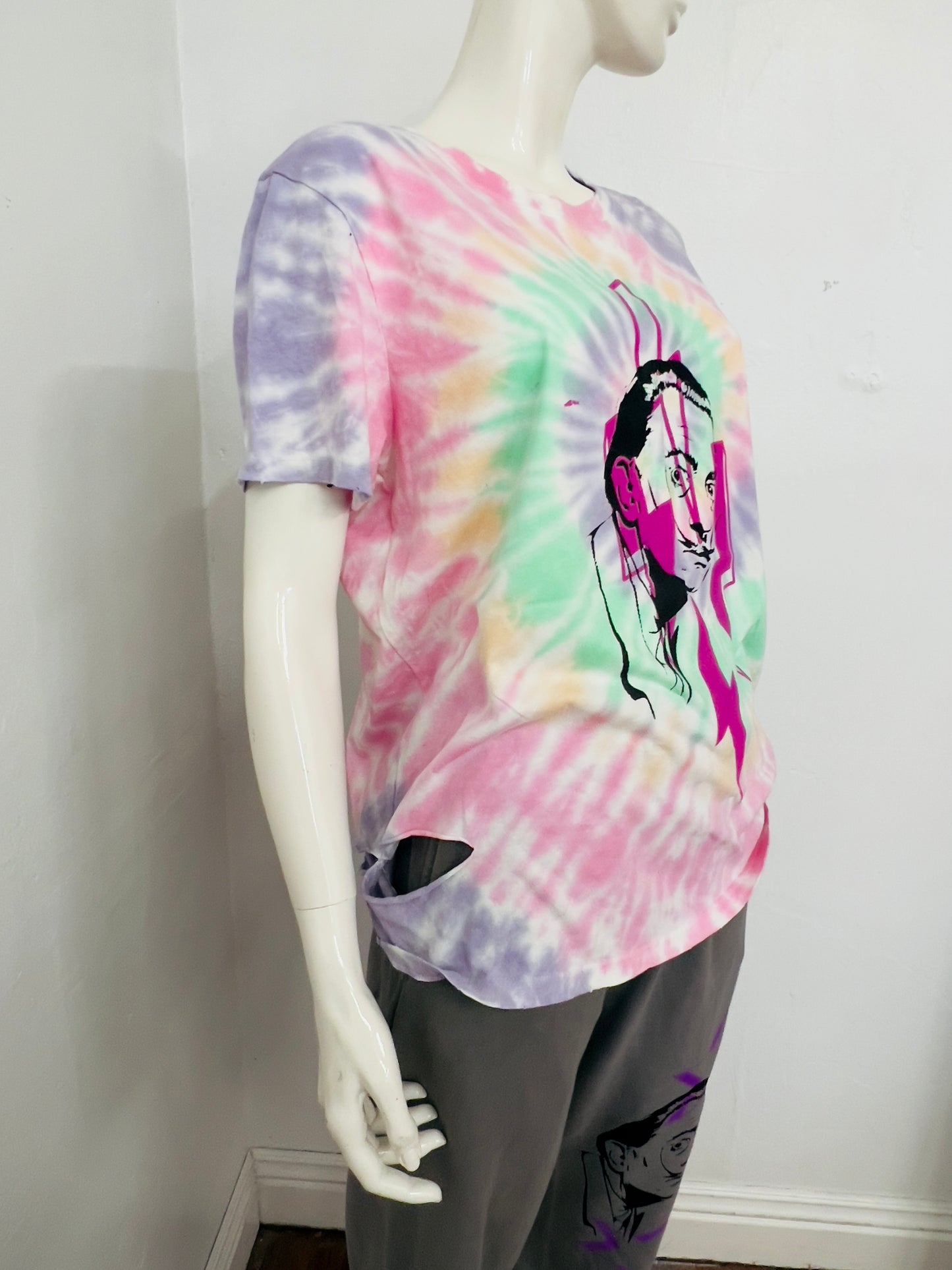 Ragtofab screen print cut out tee