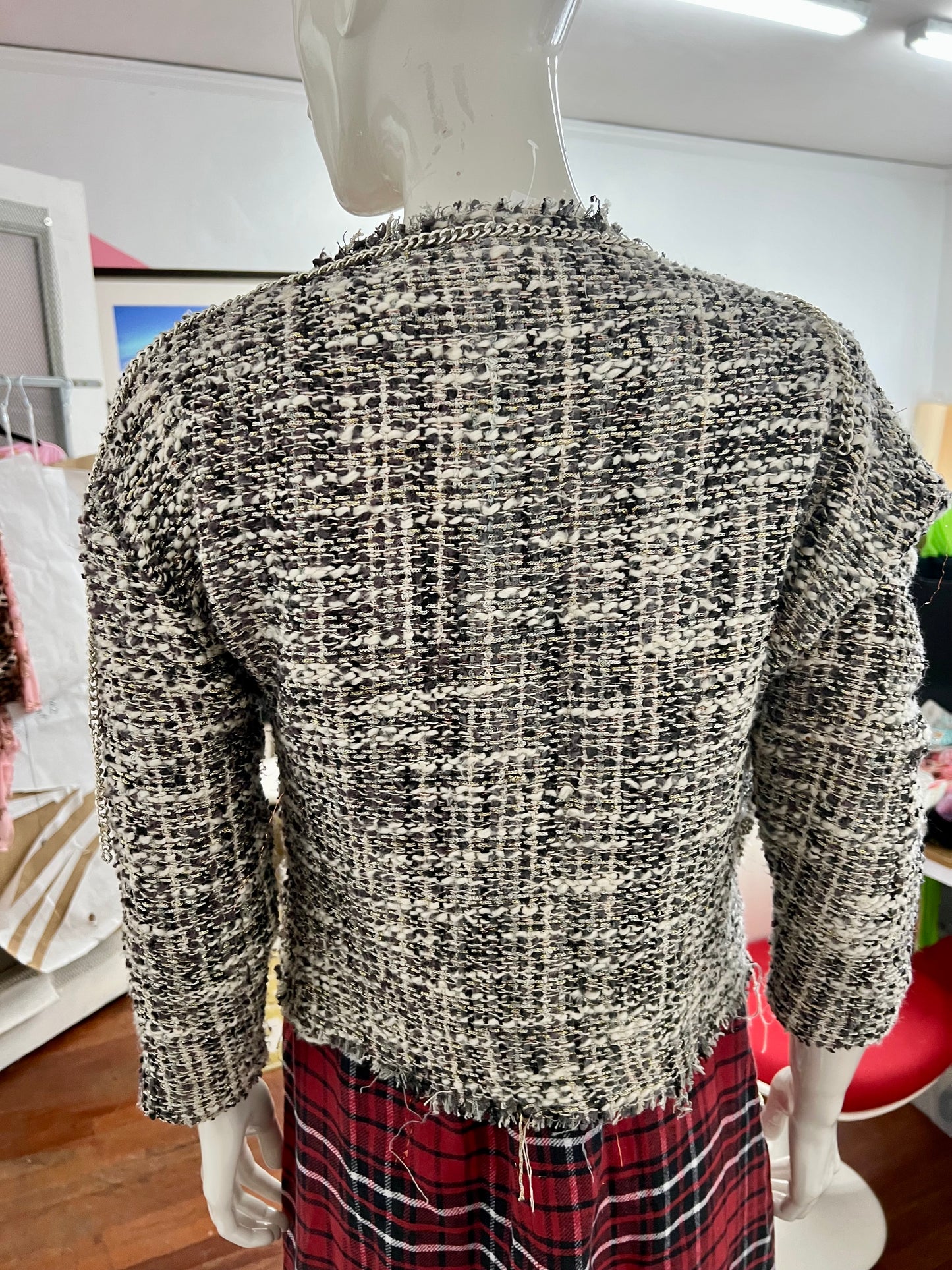 Chain pins and little sparkle tweed Ragtofab jacket