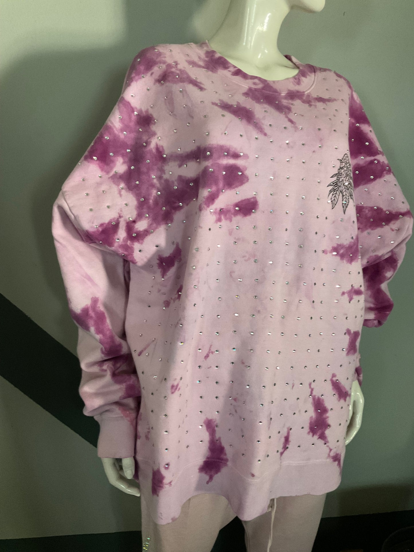 Long sleeve oversized pull over