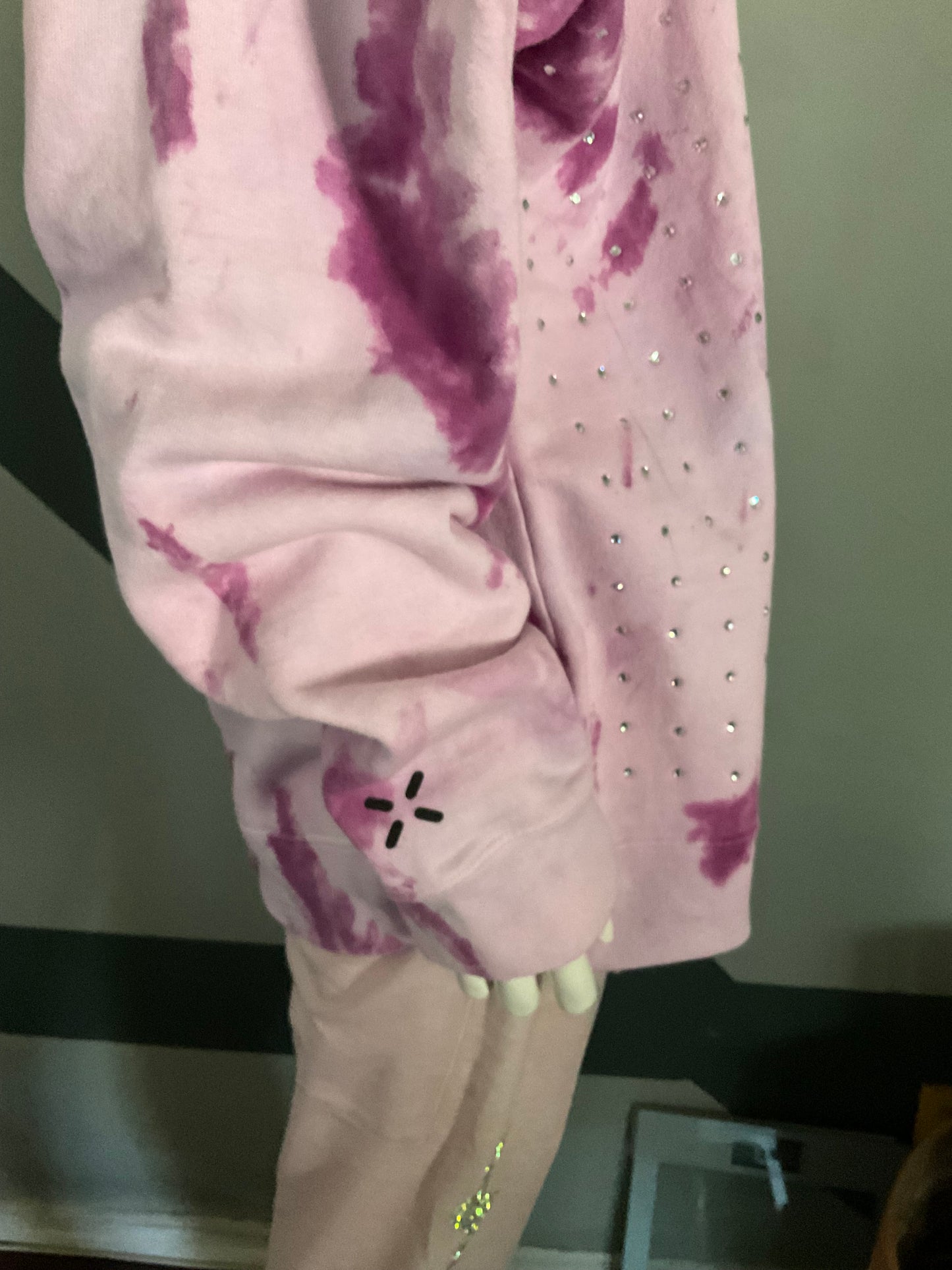 Long sleeve oversized pull over