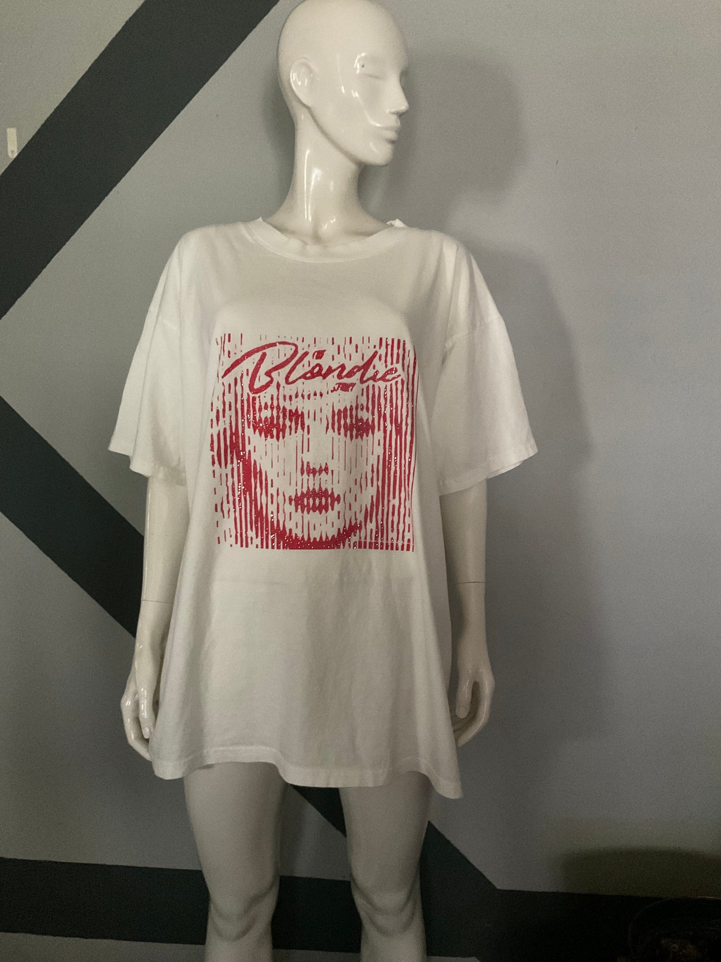 “Blondie” screen print / rhinestone short sleeve tee shirt