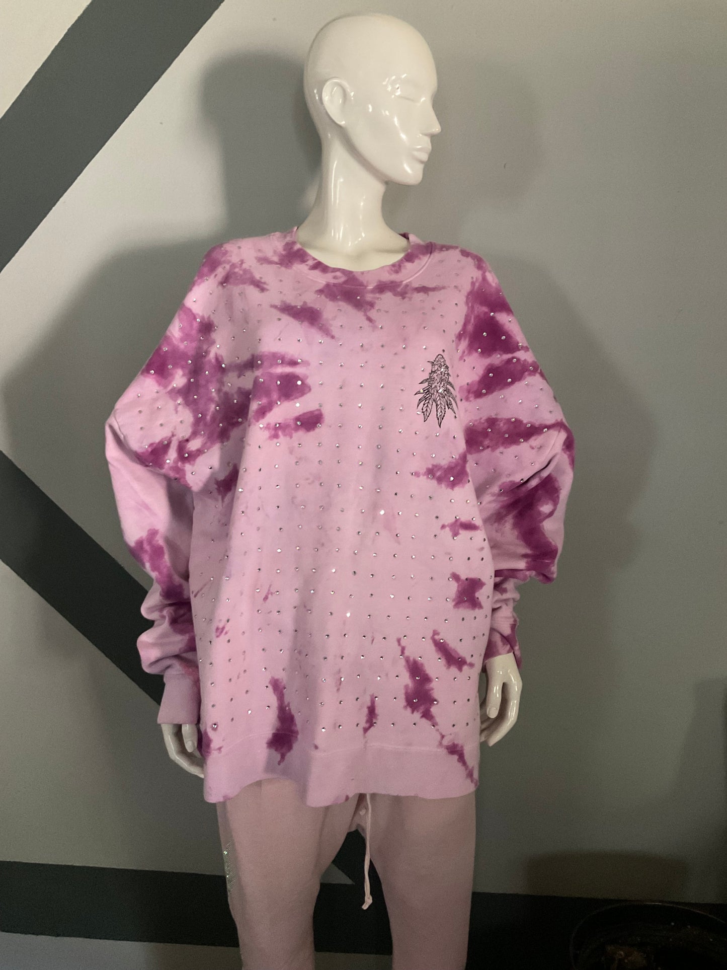 Long sleeve oversized pull over