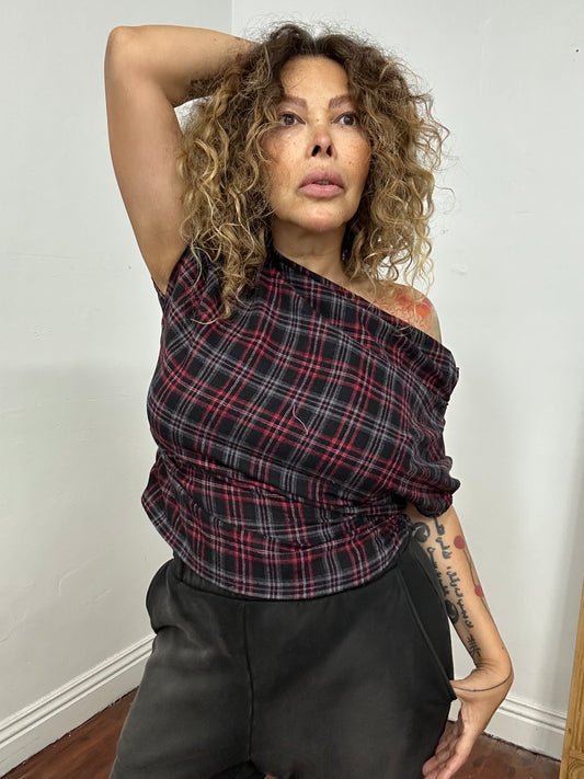 Off shoulder side elastic rushed top