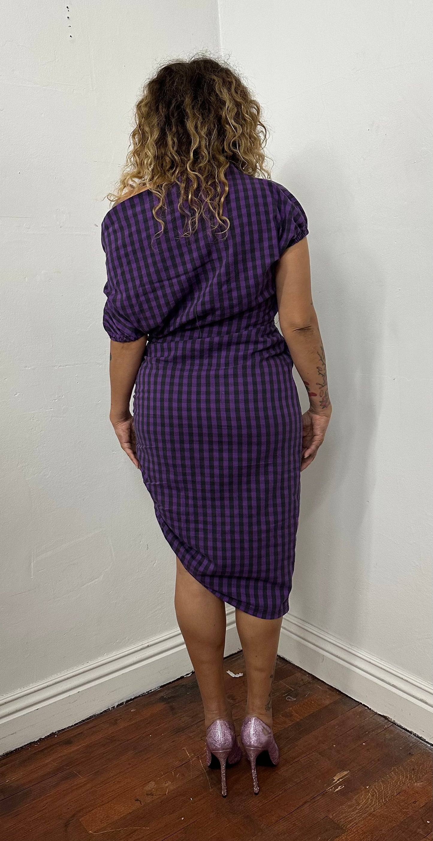 Off shoulder asymmetric dress